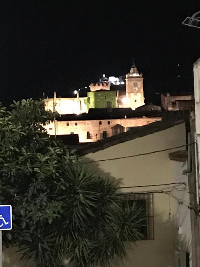 Centro Castillo 9 Caces エクステリア 写真